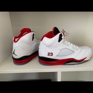Jordan Retro 5 - Fire Red